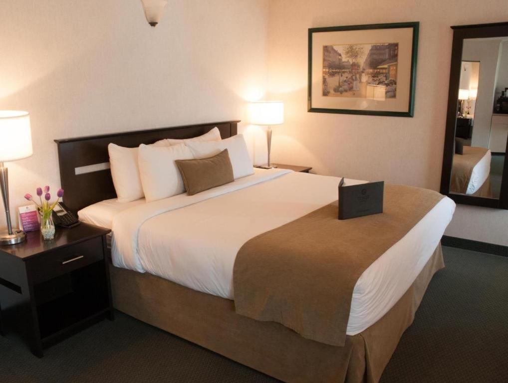 Coast High Country Inn Whitehorse Dış mekan fotoğraf