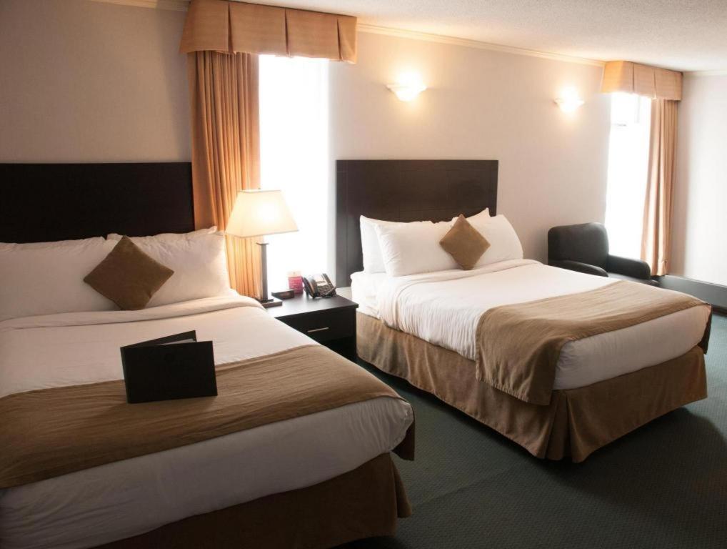 Coast High Country Inn Whitehorse Dış mekan fotoğraf