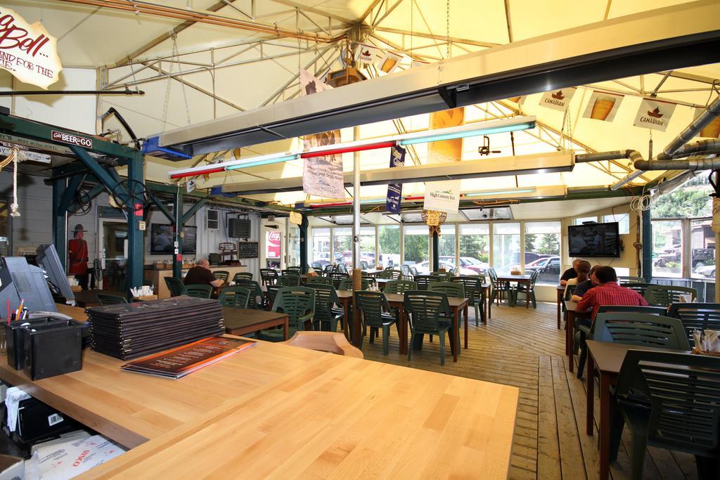 Coast High Country Inn Whitehorse Dış mekan fotoğraf