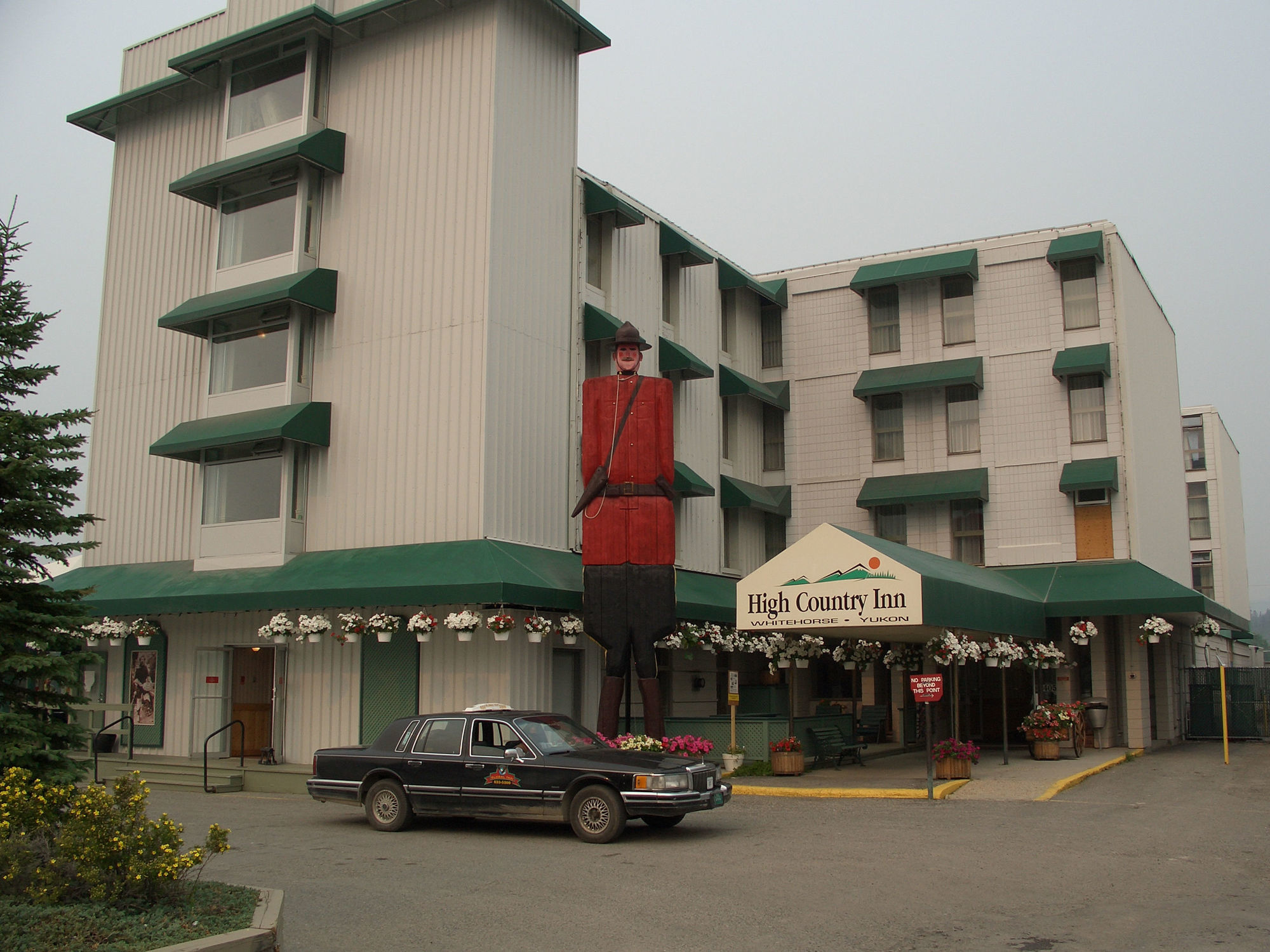 Coast High Country Inn Whitehorse Dış mekan fotoğraf